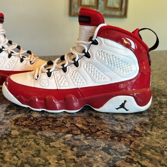 Jordan retro 9 Kids' Red and White Sneakers 5.5Y - Picture 4 of 11